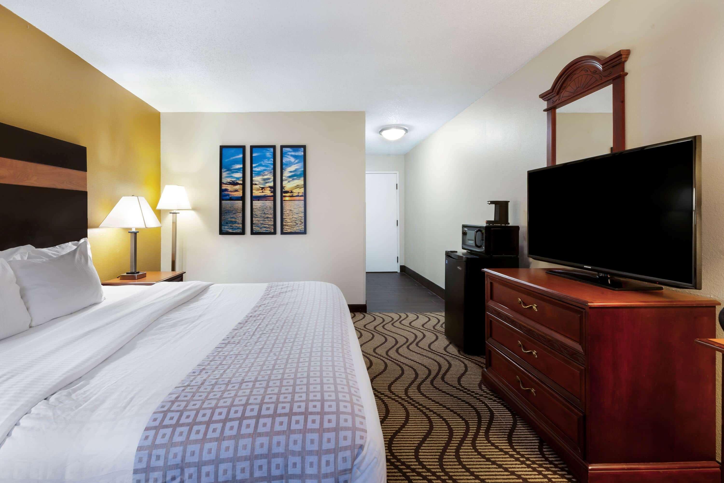 La Quinta Inn By Wyndham Sandusky Near Cedar Point Extérieur photo