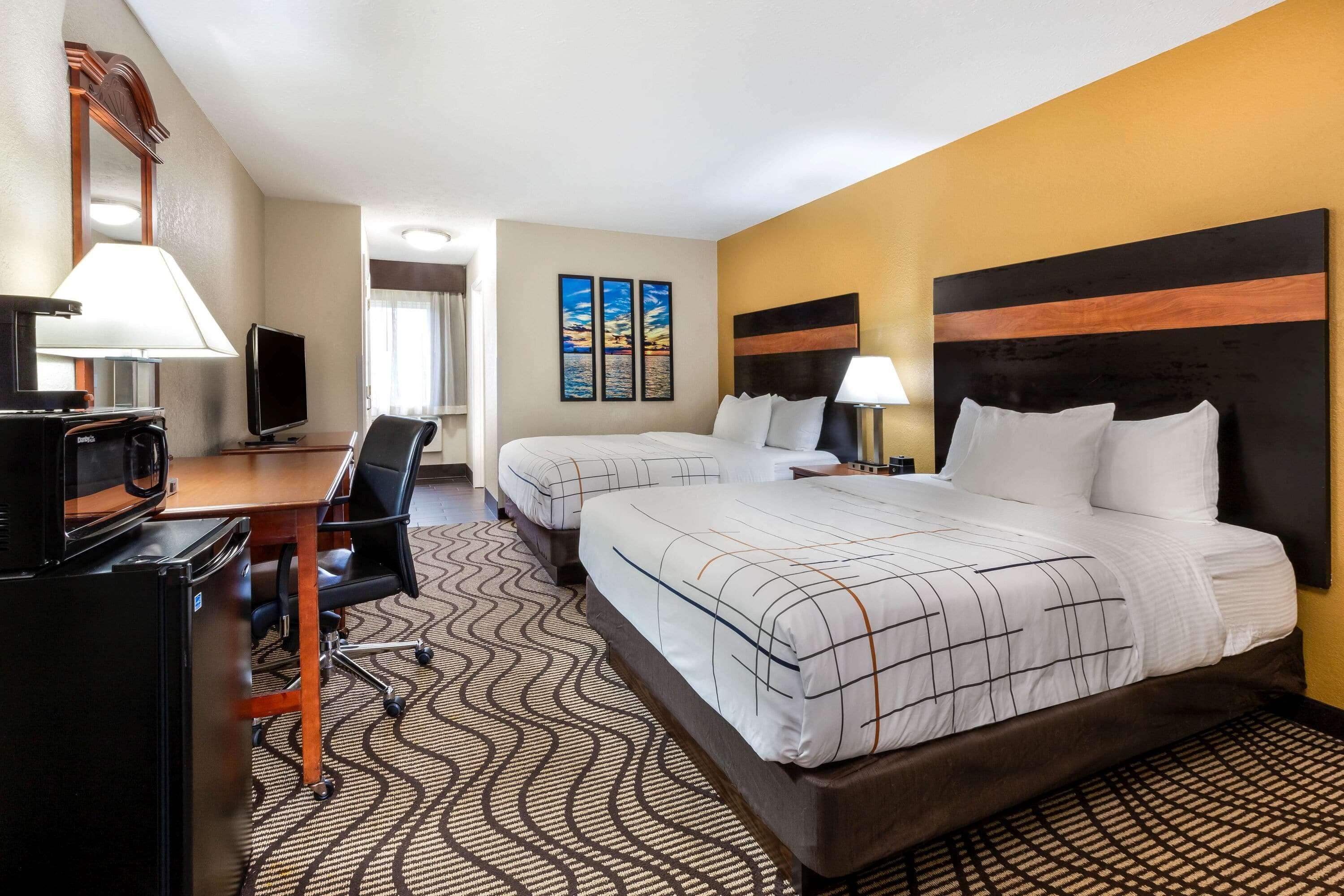 La Quinta Inn By Wyndham Sandusky Near Cedar Point Extérieur photo