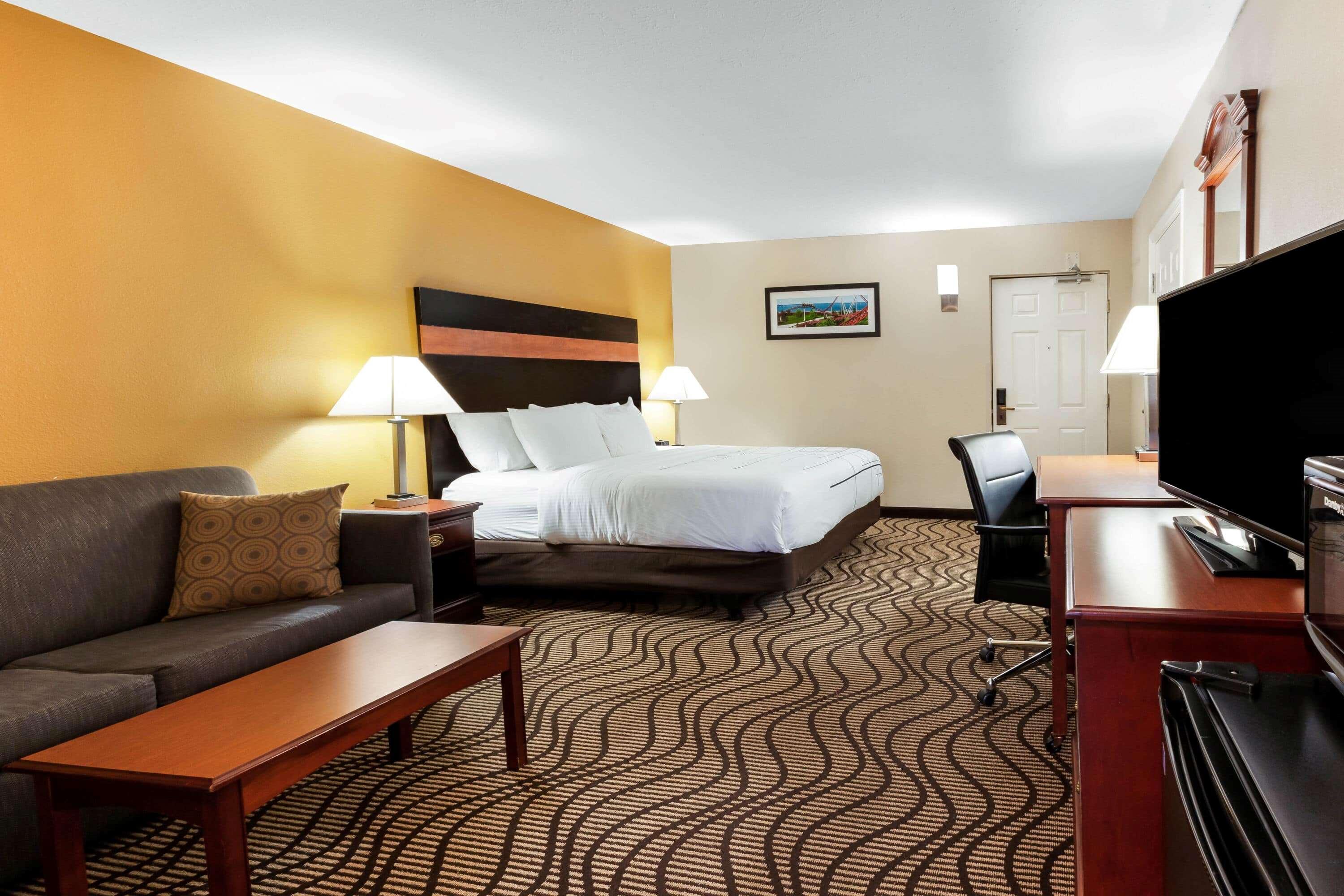 La Quinta Inn By Wyndham Sandusky Near Cedar Point Extérieur photo