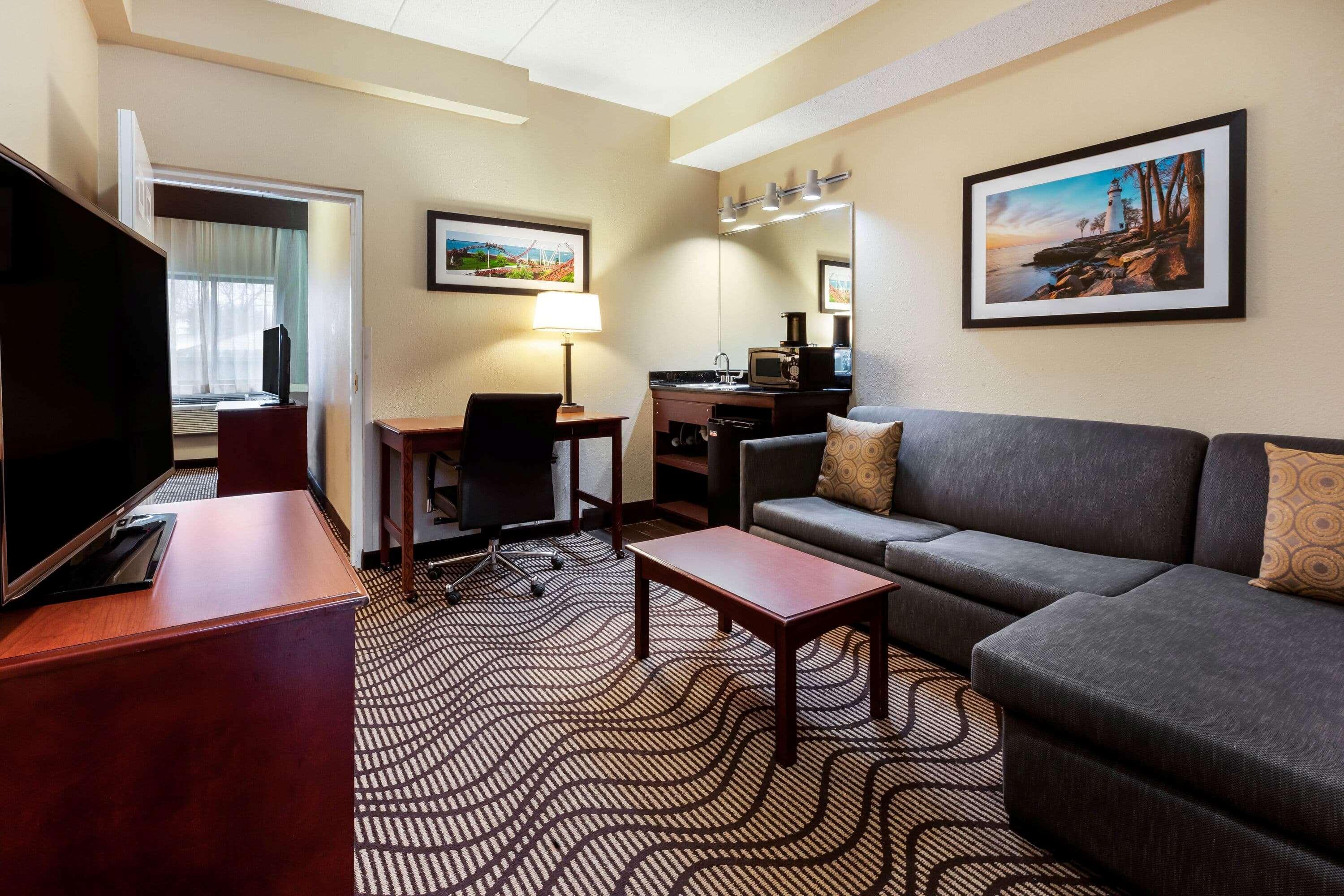 La Quinta Inn By Wyndham Sandusky Near Cedar Point Extérieur photo