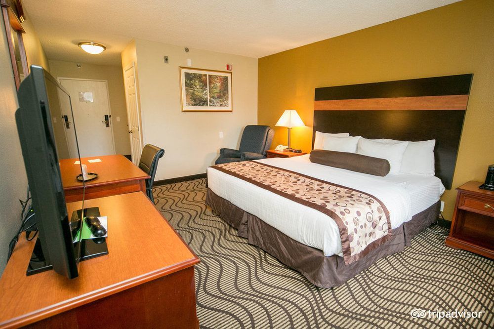 La Quinta Inn By Wyndham Sandusky Near Cedar Point Extérieur photo
