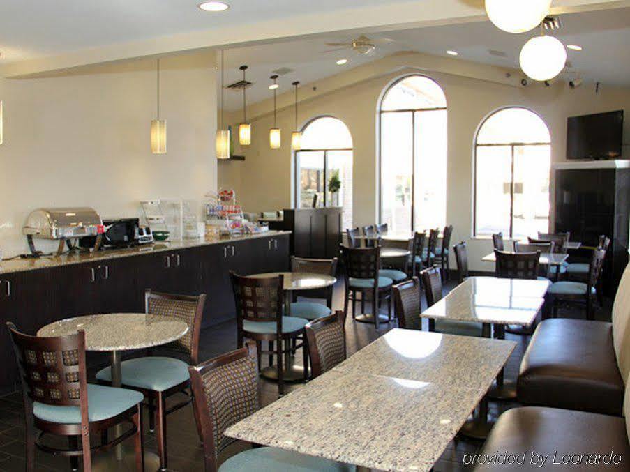 La Quinta Inn By Wyndham Sandusky Near Cedar Point Extérieur photo