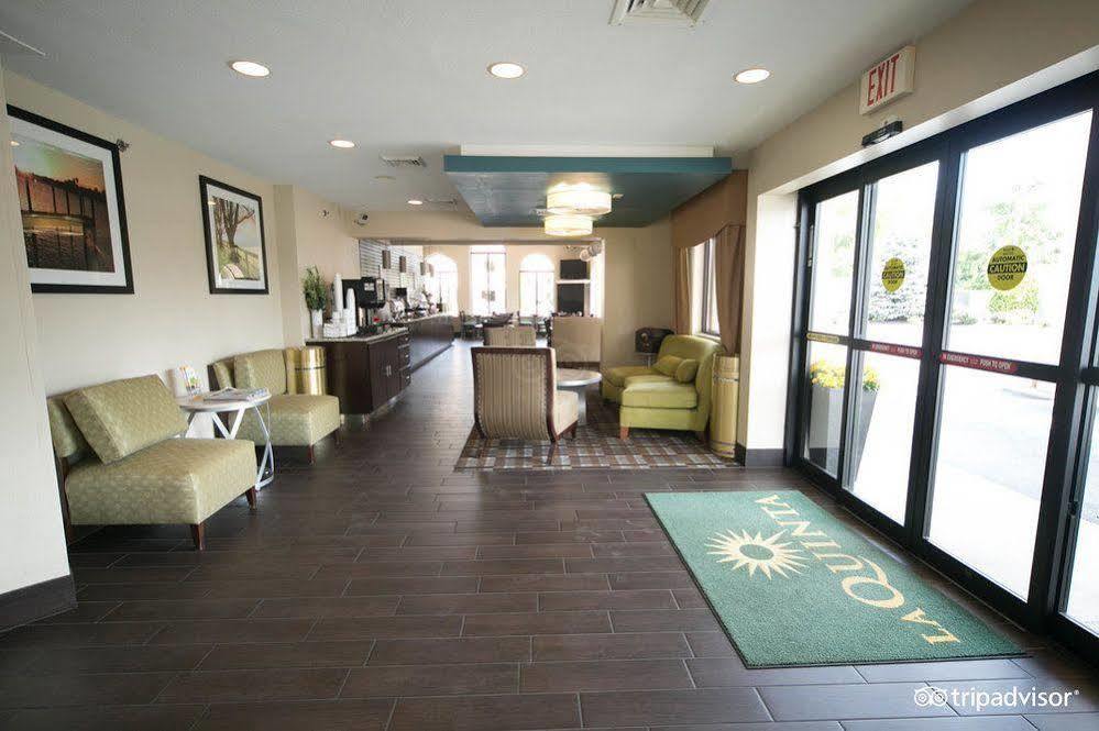 La Quinta Inn By Wyndham Sandusky Near Cedar Point Extérieur photo