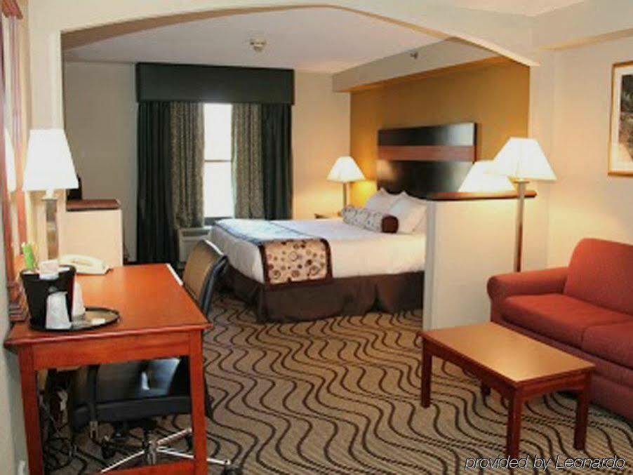 La Quinta Inn By Wyndham Sandusky Near Cedar Point Extérieur photo
